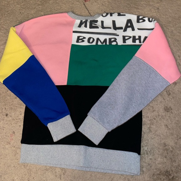 Fashion Nova Written On The Walls Sweatshirt - Picture 1 of 3